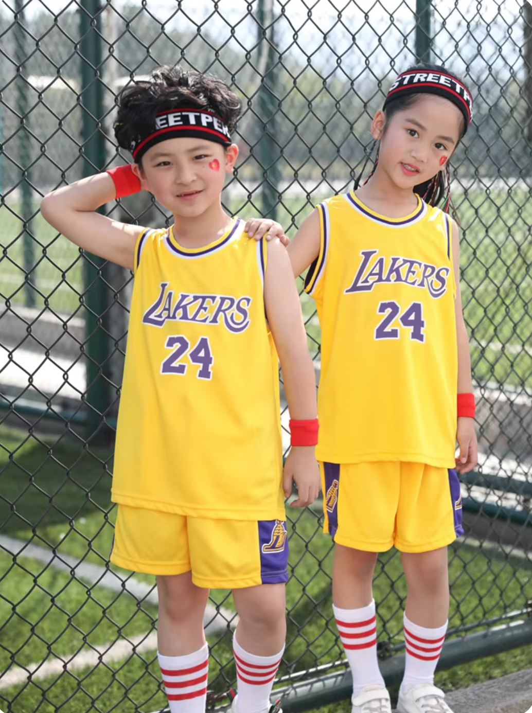 Conjunto de camiseta y pantalones cortos de la NBA Los Angeles Lakers para niños