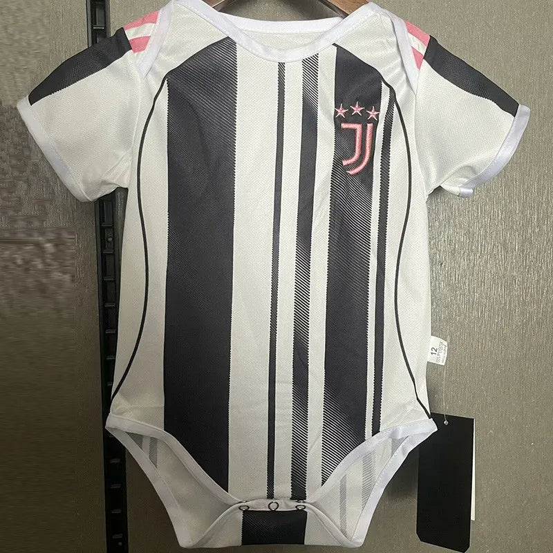 2025-26 Juventus Home Baby Player Soccer Jersey Suit - Juventus Baby Kit