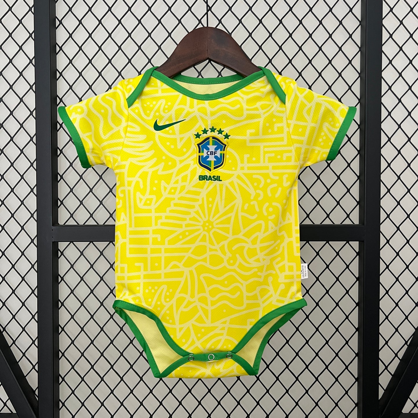2025-26 Brazil Home Baby Player Soccer Jersey Suit - Brazil Baby Kit