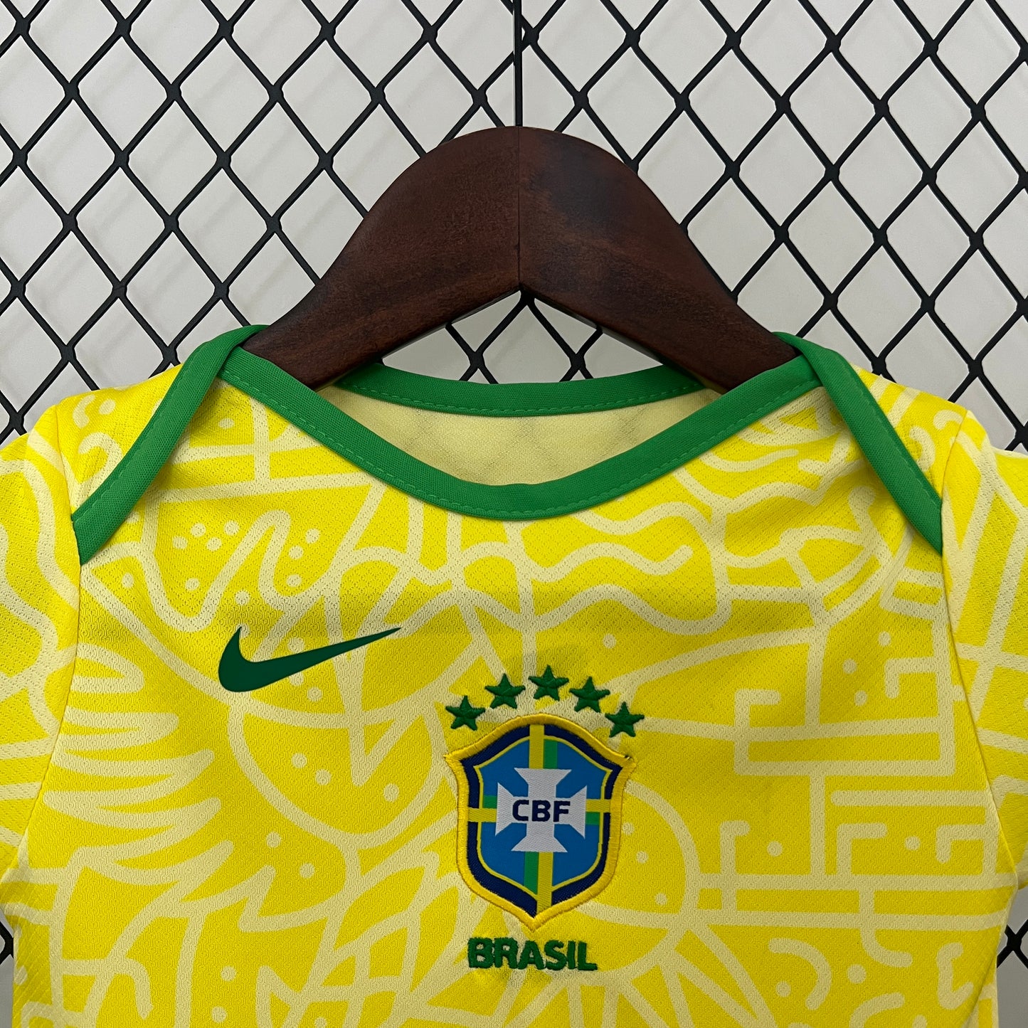 2025-26 Brazil Home Baby Player Soccer Jersey Suit - Brazil Baby Kit